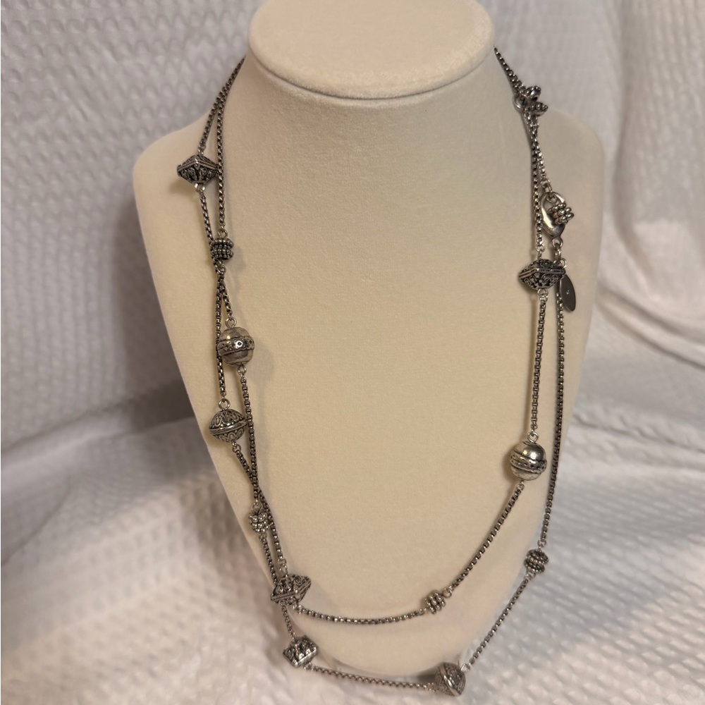 Elegant Silver Beaded Necklace